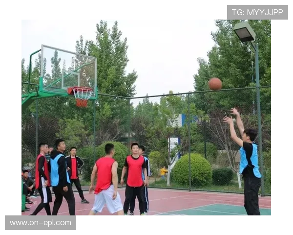 联盟举办第二届女子篮球峰会 助力女性教练发展与成长 联盟举办第二届女子篮球峰会 助力女性教练发展与成长