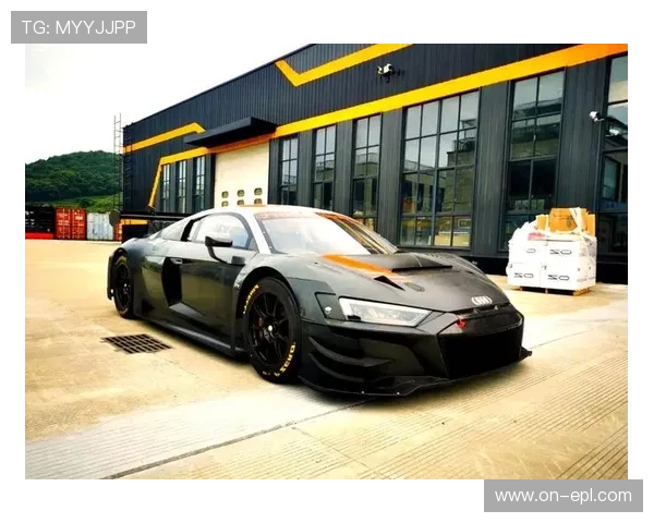 奥迪发布2026赛季新车涂装,技术重置获车手积极反馈 奥迪发布2026赛季新车涂装,技术重置获车手积极反馈